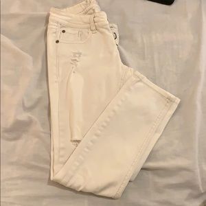 White ripped jeans !